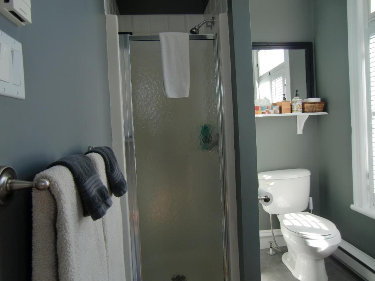 Bed and Breakfast Auberge De Lotbiniere Экстерьер фото